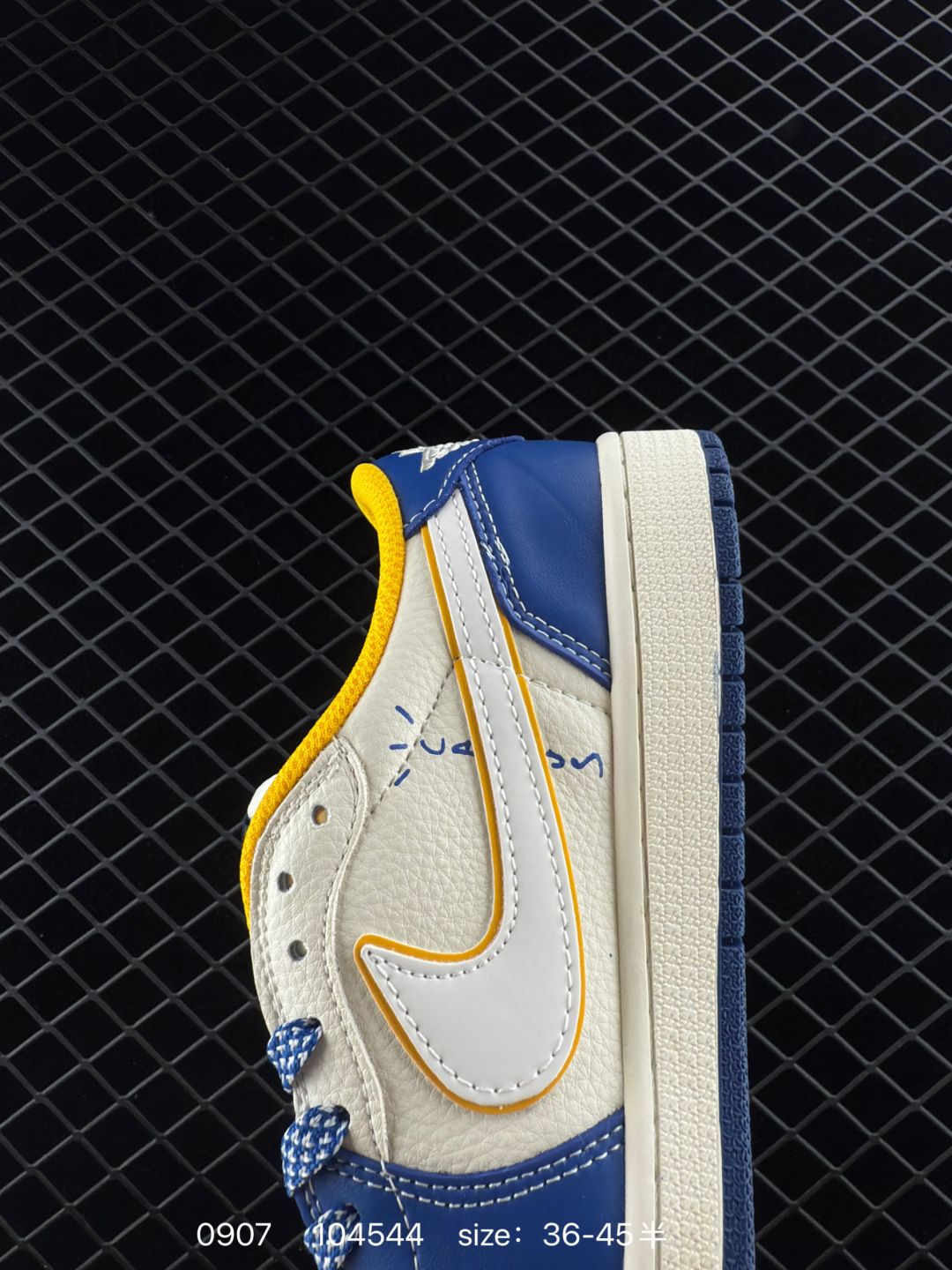 Nike Air Jordan 1 x Travis Scott